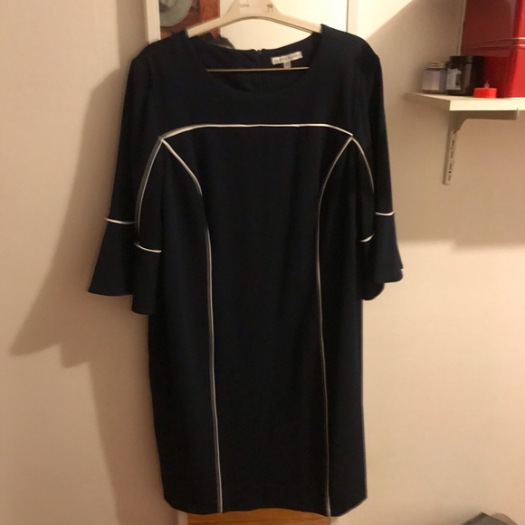 Sandra Darren Dresses & Skirts - New. Sandra Darren Black Dress Sz 20